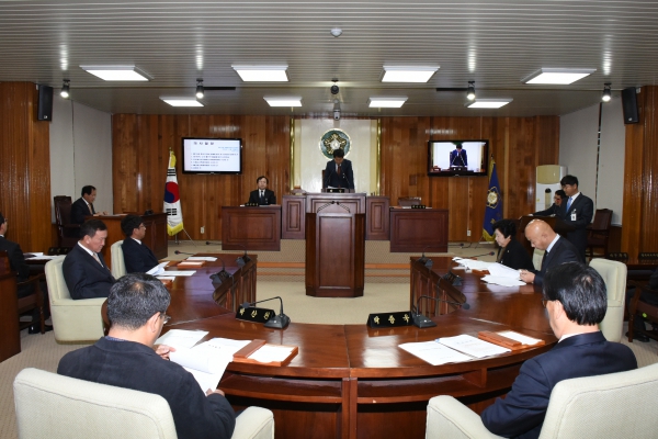 제215회 평창군의회(정례회) 제1차 본회의